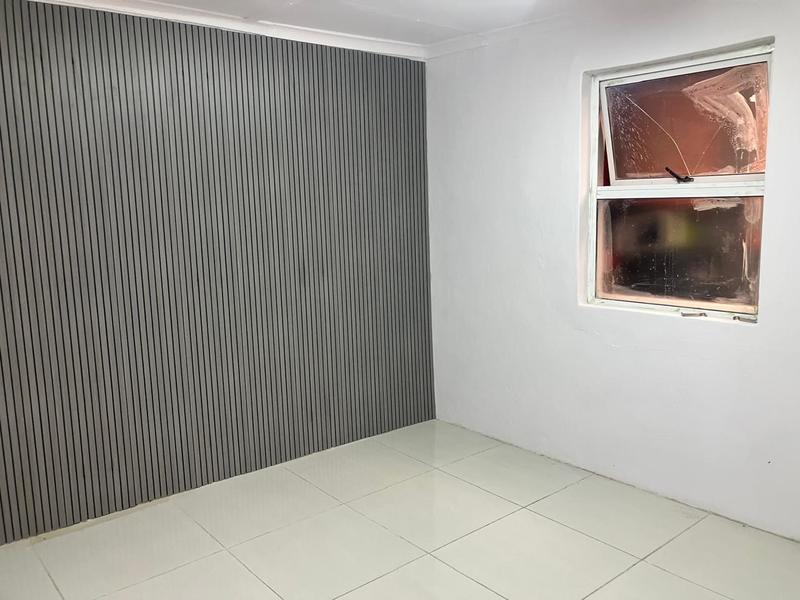To Let 2 Bedroom Property for Rent in New Woodlands Western Cape